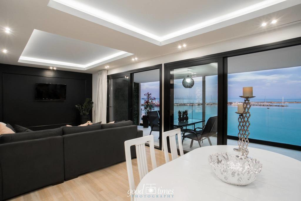 Pineapple Seaside Suite Zakynthos Town Exterior foto
