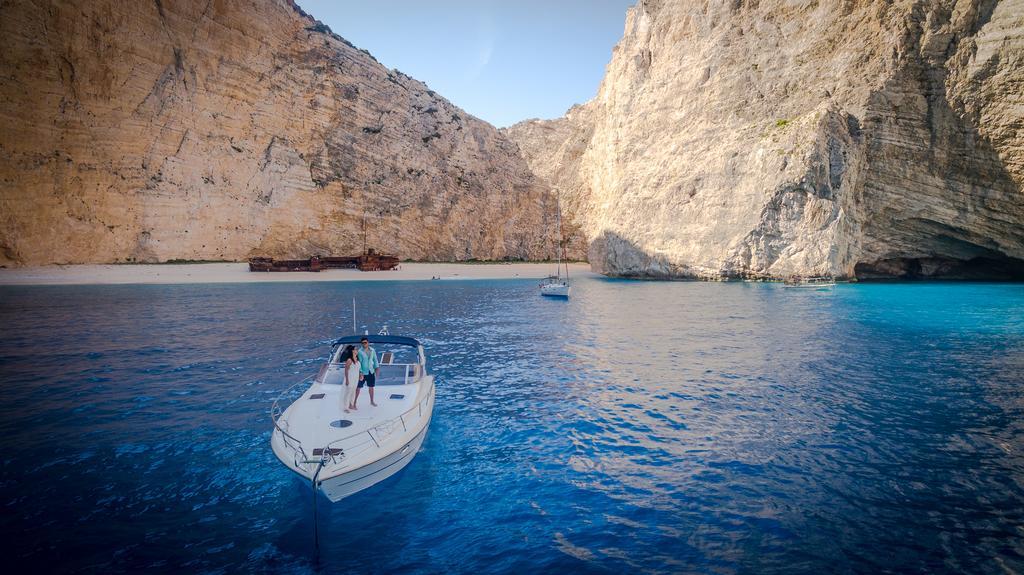 Pineapple Seaside Suite Zakynthos Town Exterior foto